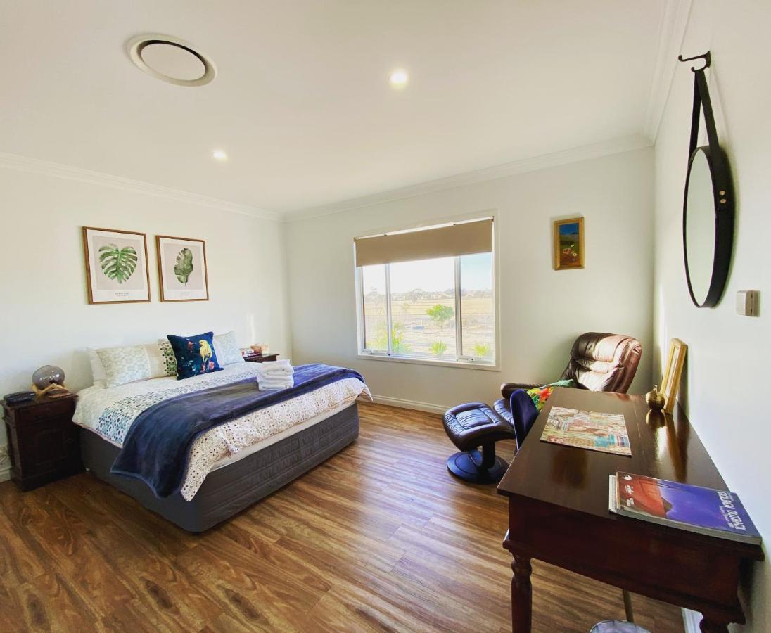 The Mains Guest House 2 Bedroom Farm Stay Corrigin 외부 사진