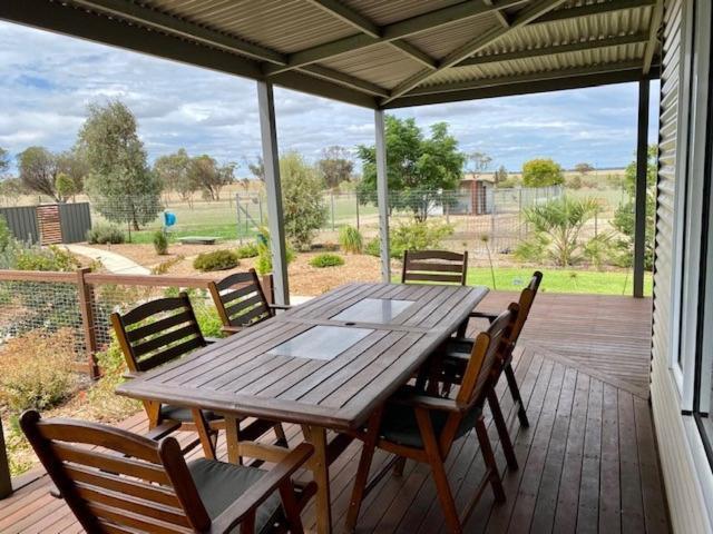 The Mains Guest House 2 Bedroom Farm Stay Corrigin 외부 사진