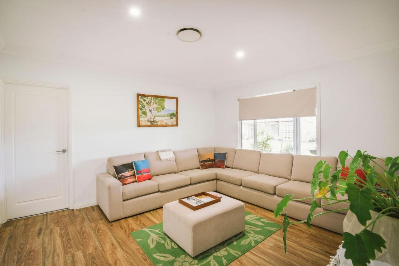 The Mains Guest House 2 Bedroom Farm Stay Corrigin 외부 사진
