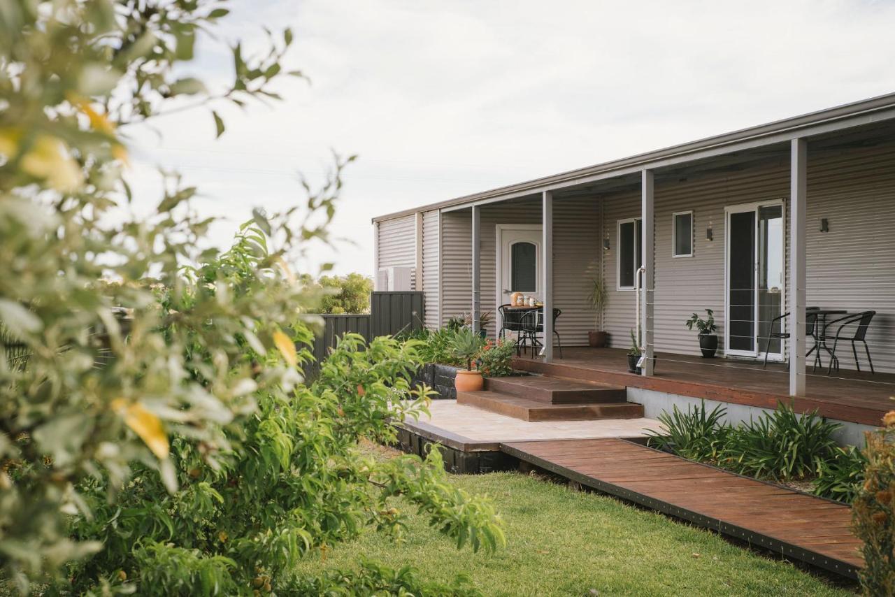 The Mains Guest House 2 Bedroom Farm Stay Corrigin 외부 사진