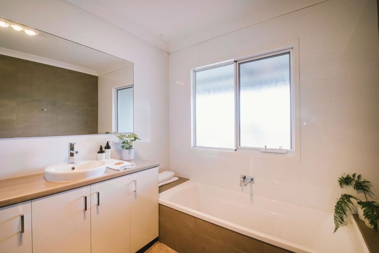 The Mains Guest House 2 Bedroom Farm Stay Corrigin 외부 사진